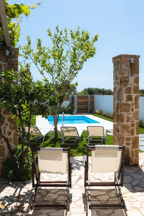 Issos Beach Villa Linia Exterior photo