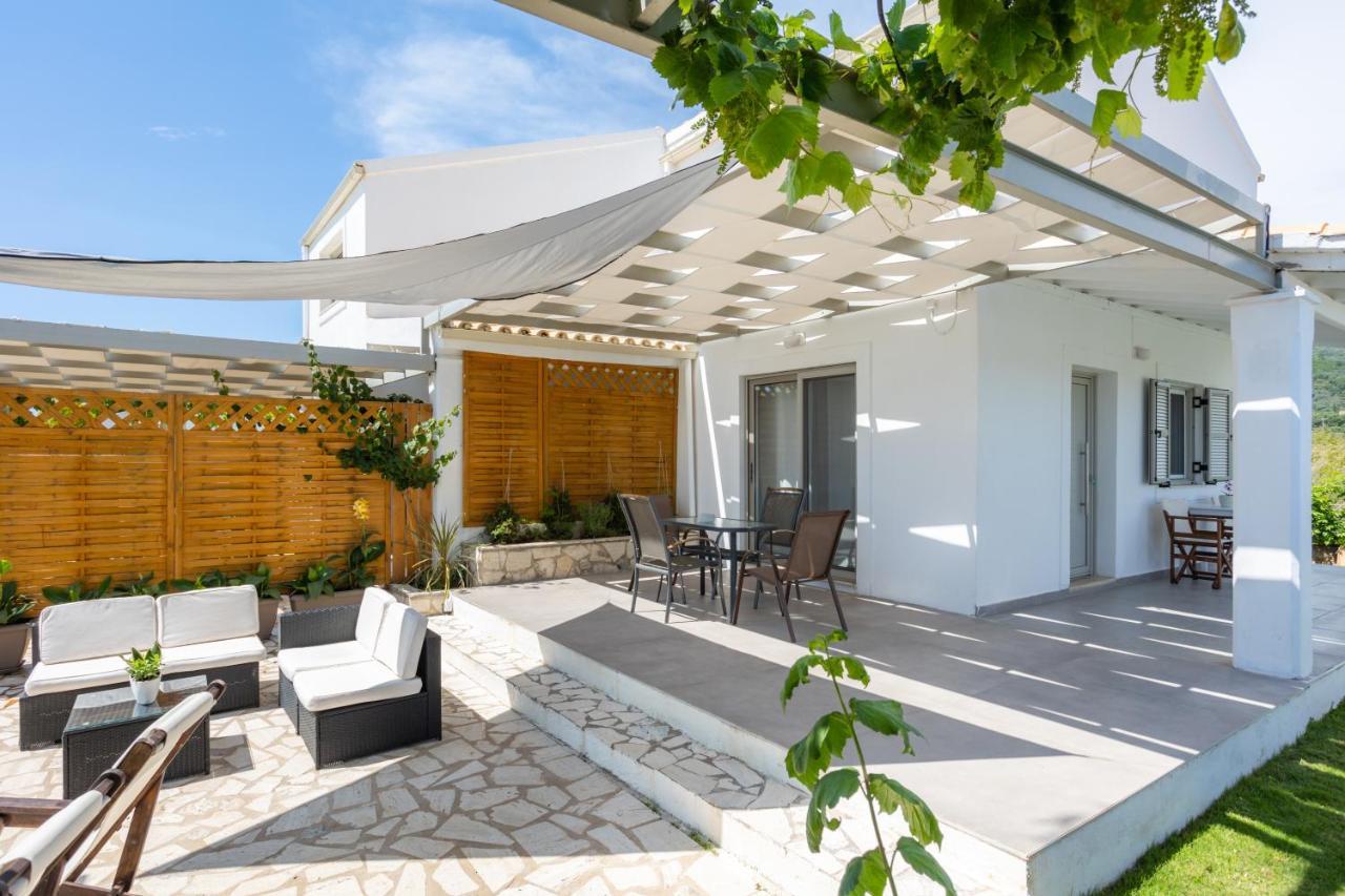 Issos Beach Villa Linia Exterior photo